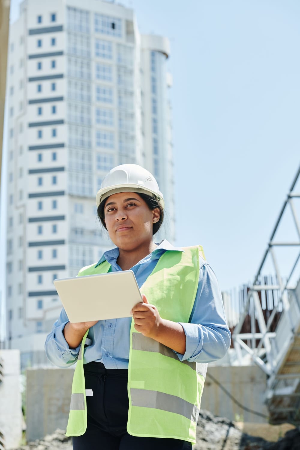 Engineer managing a site within a multi-site estate programme